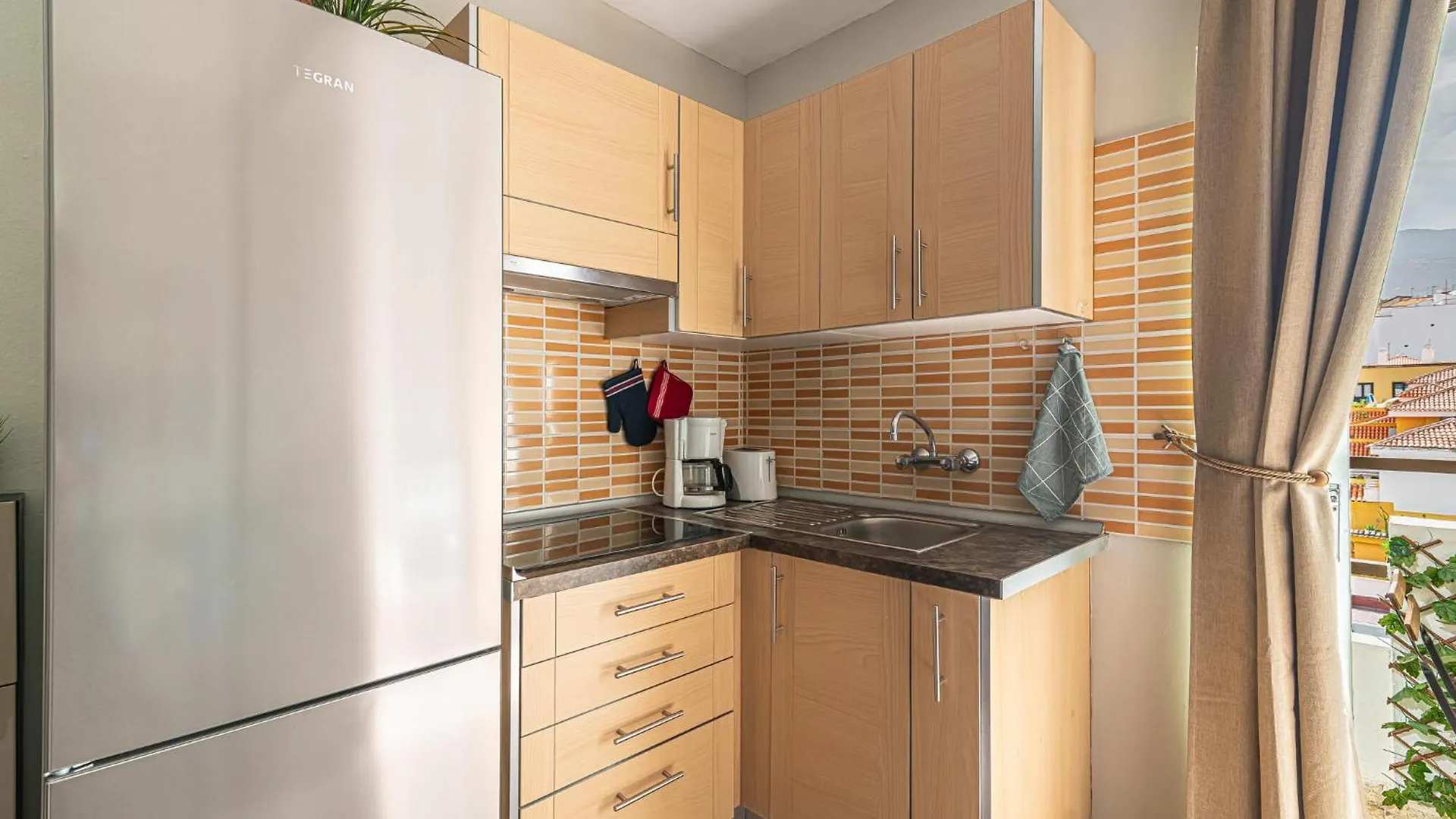 Apartamento En Puerto De La Cruz Con Vistas A La Ciudad By Alterhome